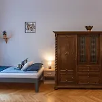 Viol Apartment