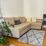 King One Studio In The City Center - Netflix
