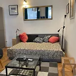 Kiraly 15 Studio