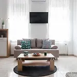 Jokai Apartment