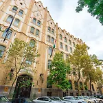 Luxury Art Nouveau Apartment Next To Parliament Building