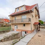 Gardencity Villa Apartman