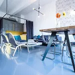 Loft Astoria Suites By Vagabond