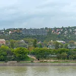 Panoramic Luxury Apartment In The Most Beautiful Part Of Budapest!