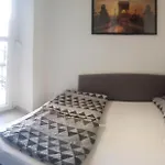 Sparrowl Apartments