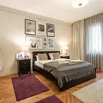 Paulay Deluxe
