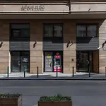 Ultra Central - New Modern Apartment