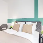 Brand New - Modern & Comy At River