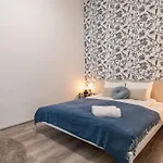 Central New Ac 2Br Apartment