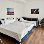 Rooftop City Residence With Deep Garage