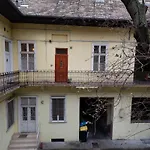 Comfortable Central And Quiet Apartment