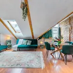 Acme Apartments
