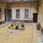 Maxim Apartman