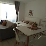 Duna Apartment, Freegarage, 2Room, Smarttv,Dishwasher