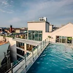 Sarah\'S Home With Pool, Wellness, Fitness