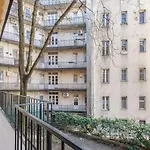 Buday Apartment Close To The Castle