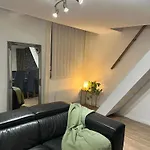 E 37 Downtown Apartments Whit Garage Opcional
