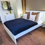 New Chic & Very Central