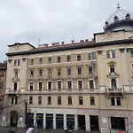 Huge Aparment In The City Center With Air Conditioning