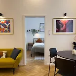 Szentkiralyi Suite
