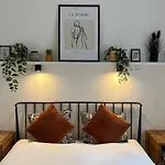 Szentkiralyi Suite