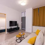 Central N\' Cozy T8 Apartment W\' 2Bedrm