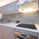 Central N\' Cozy T8 Apartment W\' 2Bedrm