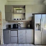 Serenity Family Apartment In Old Buda Near Tram Line