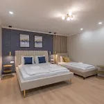 Luxury & Quiet Central Apartment Near Newyorkcafe
