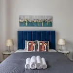 Exlcusive & Central Elizabeth24 Grand Suite