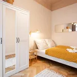 Daydream Den Apartment