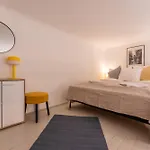 Enigma Estate Apartment