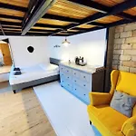 Mooki Rumbach Budapest Apartment