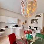 Stunning 3Brm 3Bath Julie Balcony & City Views