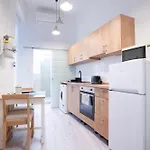 Studio In The Heart Of Party District Ka28