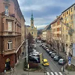 Logodi Apartment #Castle #Freeparking