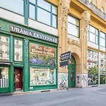 Boutique Luxury - Central & Quiet