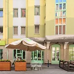Free Parking - Central - Comfy