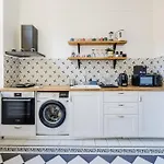 Downtown Comfort - Work, Relax, Explore