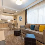 Silver Crown Hotel & Residence, Palace Quarter