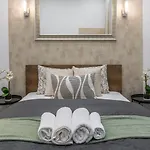 Exclusive & Charming City Center Residence W\' Sauna