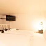 Tb Downtown Apartment