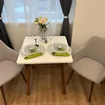 Carina Duplex Apartment- Near Nyugati Metro Line 3