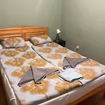 White Ship Apartman