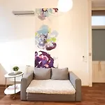 Charming Central Studio Apt - Flora\'S Room