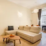 D45 - Boutique Apartments, Best Location By Bqa