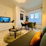 Citylink Nest Budapest - Free Garage & Metro Access