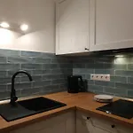 Howlit Home
