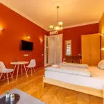 Suite Apartment Hidden Gem Next Synagogue - A