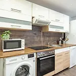 Cityscape Budget Apartments Szoevetseg 5